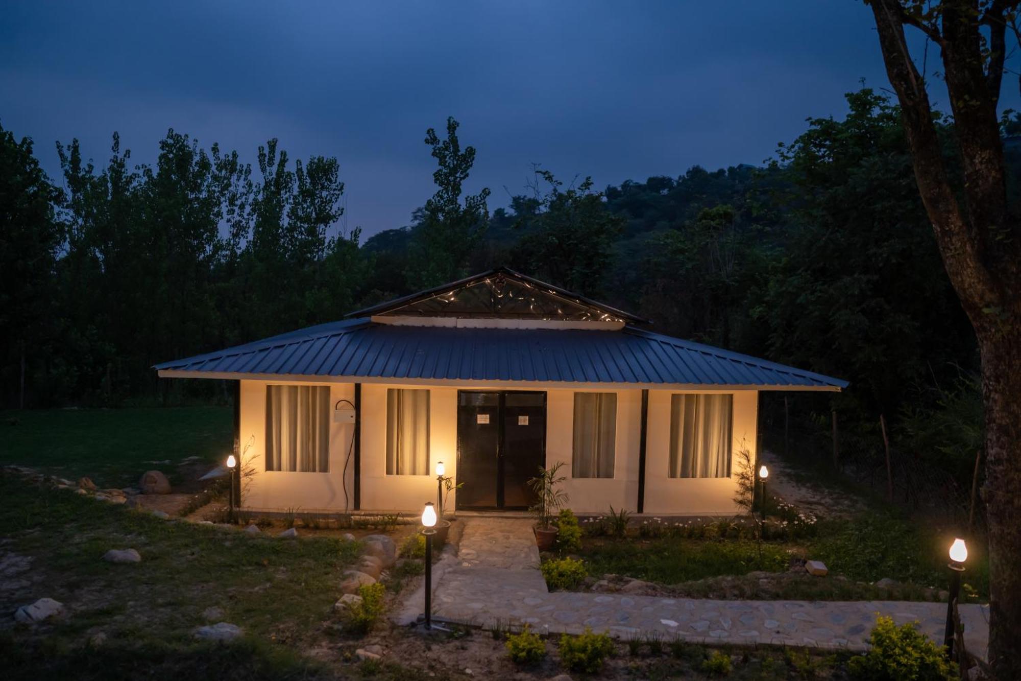 Dev Bhoomi Farms & Cottages Dharamszala Kültér fotó